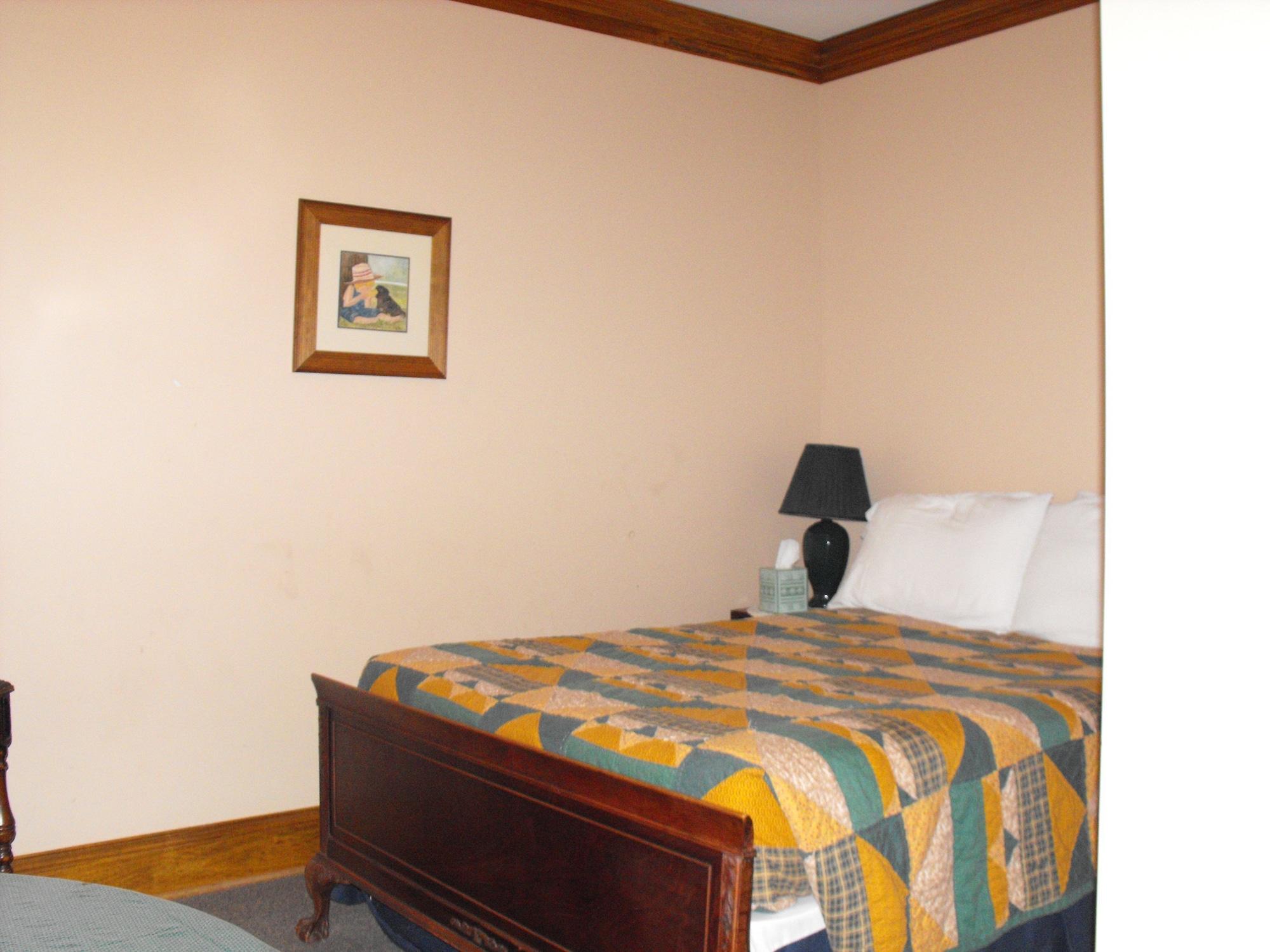 Empire House Hotel Rising Sun Екстер'єр фото